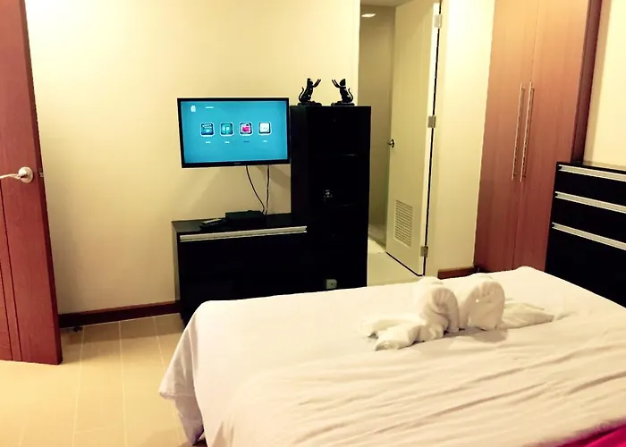 Luckycat Apartment Manila